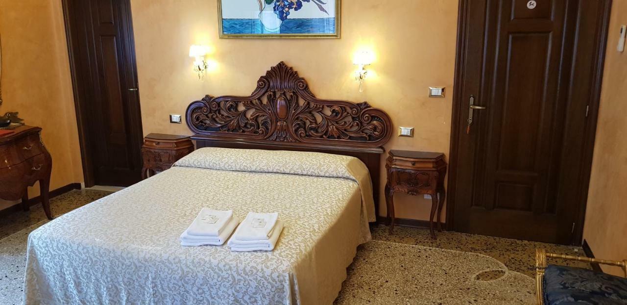 Bb Venezia Bed and Breakfast Exteriör bild